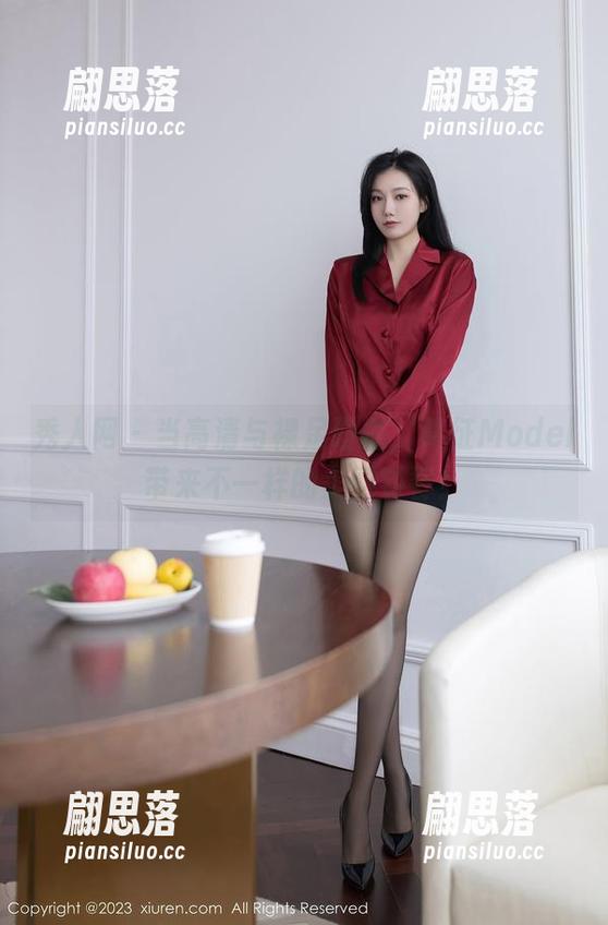秀人网 - 当高清与裸足碰撞，葛征Model带来不一样的美图饕餮！