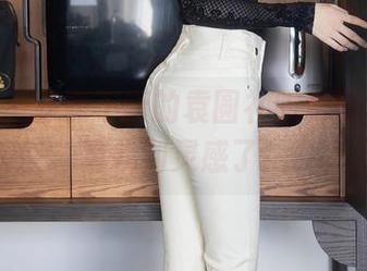 秀人网 – 源源不断的袁圆礼服资源,这次总算找到灵感了！