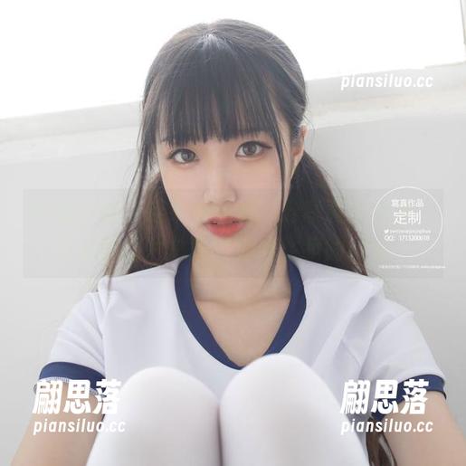 紧急企划 - 连衣裙的精彩分享就在这里，小恩的图片总是轻易抓住我的目光。