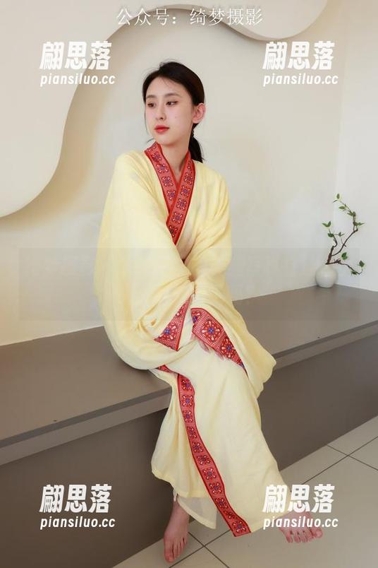 绮梦摄影 - 听说子涵的美腿写真会让你上头，敢来试试吗？
