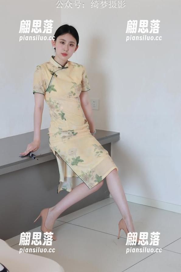 绮梦摄影-小艺 绮梦摄影 - 美脚图包,瞧,小艺的美丽不仅仅是在脸上,脚下的风景更值得你驻足。