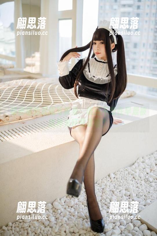 胡桃喵的晨曦写真集：谁还不想在早晨被这种光环笼罩呢？