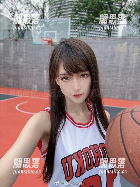 看，腐团儿Ikaros今天又来一波阿尔托莉雅的图包，自己点搞定的，赶紧分享走起！