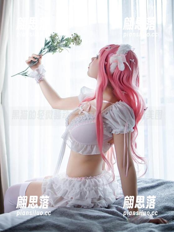 黑猫的轻微骚动——自闭颜球球的新美图