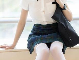 语画界 – 徐莉芝的网袜图册：高清的腿部乐园就是这一部了。