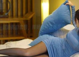 微密圈 – 一组油亮的套图，辣妈女神这亮度撑得住我的眼睛吗？