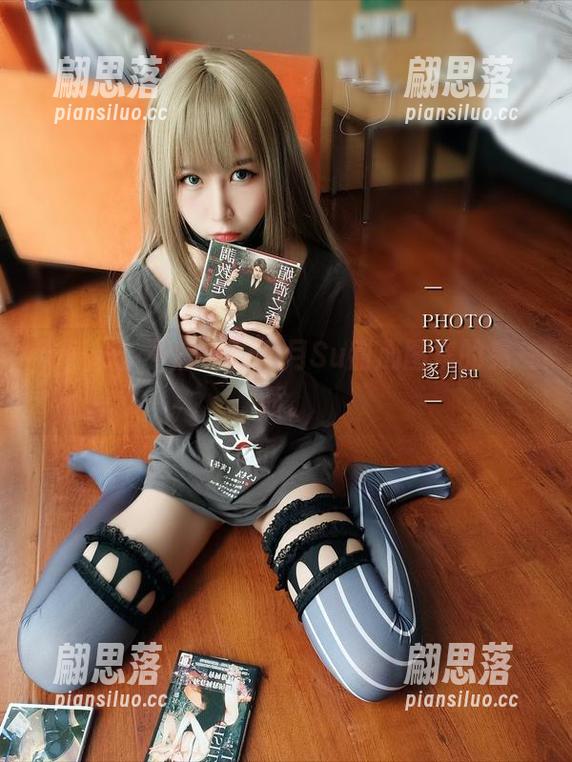 无圣光、不虚伪，逐月Su甜心图集的另一面。