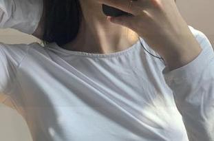 微密圈 – 陈佩奇修女写真全套：神圣与顽皮间，你被谁俘获了呢？