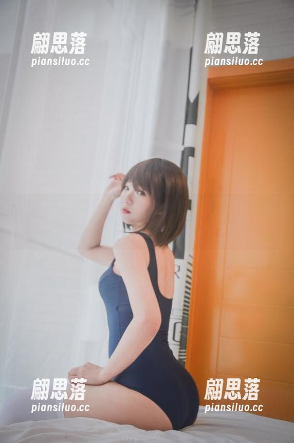 青水百合子 青水百合子的丝袜合集,细腻而又让人想入非非。